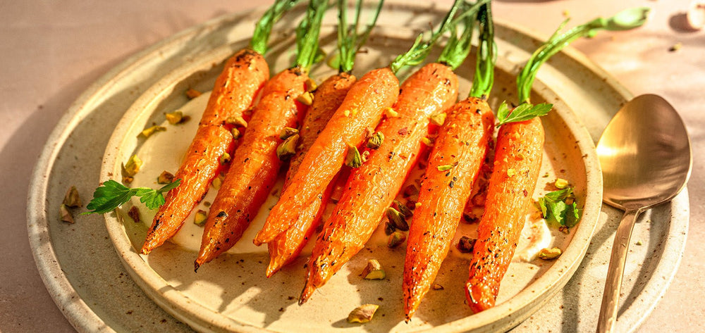 Bunte Möhren auf Proteinbett - SHEKO Schweiz