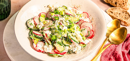 Radieschen-Gurken-Hüttenkäse-Salat - SHEKO Schweiz